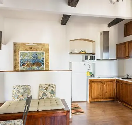 Le Mini Apartment *